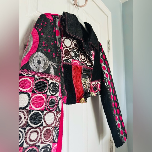 Abstract Reworked Cropped Jacket - Picture 2 of 6